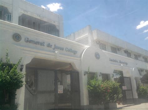 General De Jesus College .